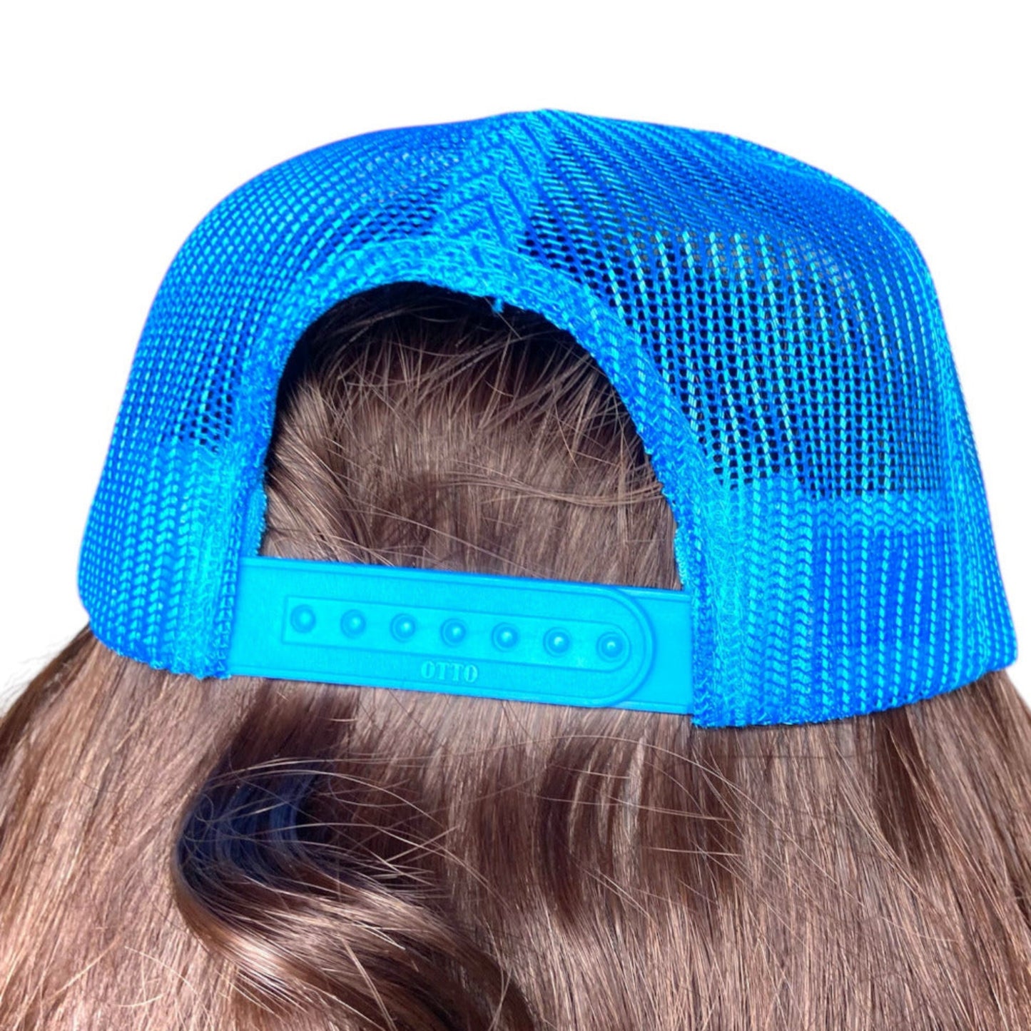 snap-back famous fashion exclusive fashionistas